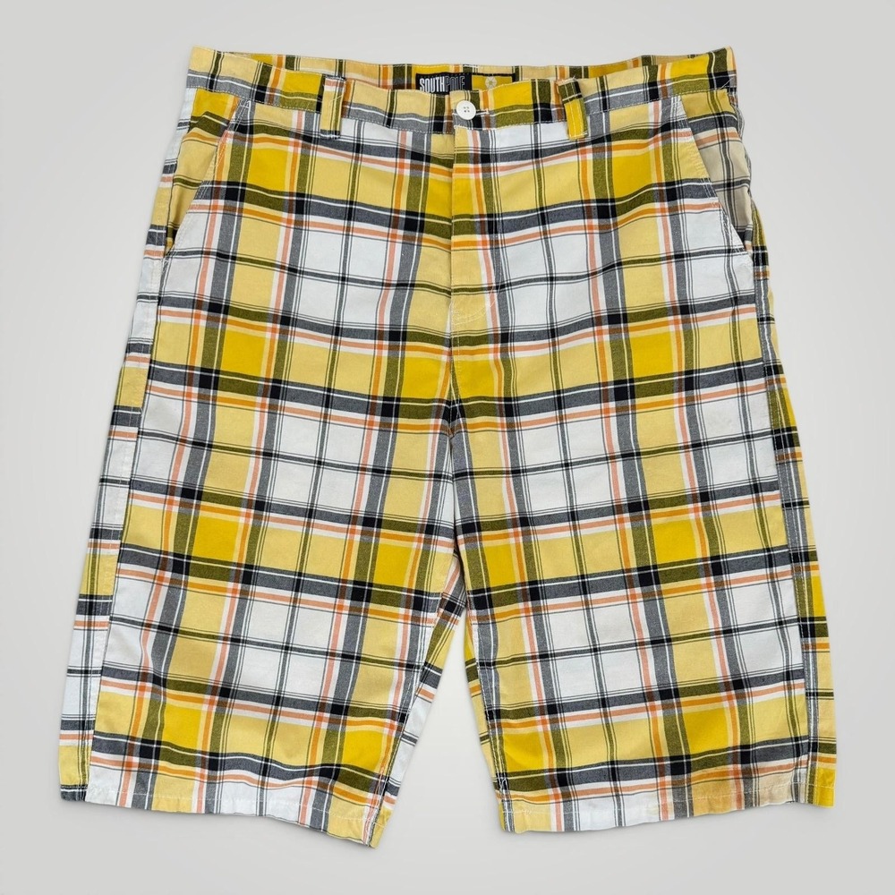 Southpole Shorts Mens Size 42 Yellow Plaid Bermuda 14" Inseam Flat Front Casual